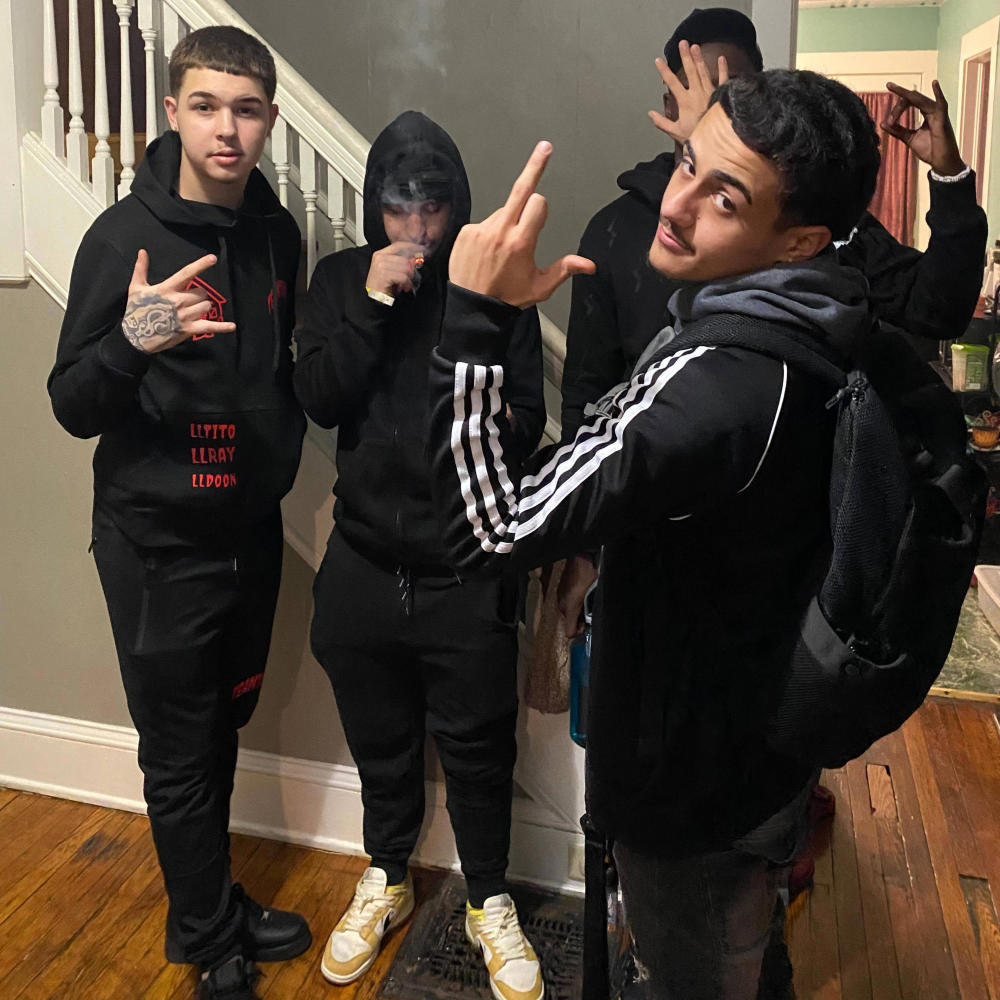 4 The Fans (LongLiveHxjjiBxndz|Explicit)