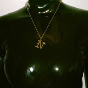 ดาวน์โหลดและฟังเพลง Favours (Explicit) พร้อมเนื้อเพลงจาก Nicole Millar