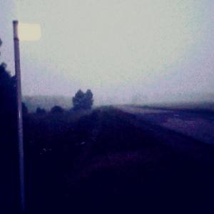 Dengarkan lagu Apocalypse (slowed + reverb) nyanyian Bet dengan lirik