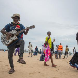 default playlist img