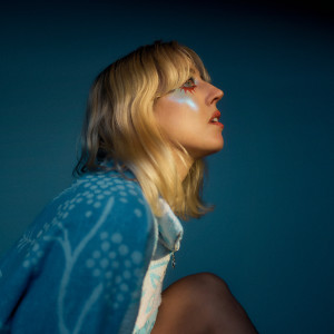ดาวน์โหลดและฟังเพลง Det kommer aldrig va över för mig พร้อมเนื้อเพลงจาก Veronica Maggio