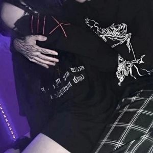 Listen to С тобою гулять (Explicit) song with lyrics from DIRTY SMOKE