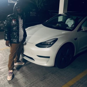 Dengarkan Someone's Daughter lagu dari Baby T dengan lirik