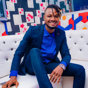 Dengarkan lagu i boukan nyanyian Cams Melodie dengan lirik