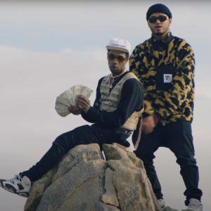 default playlist img