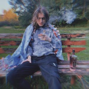 Lil While的專輯Flashbacks (Explicit)