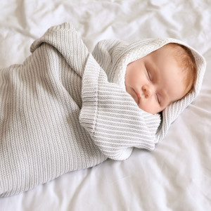 Album Cozy Crescendo: Melodic Bliss for Baby Sleep from Pregnancy and Birthing Specialists
