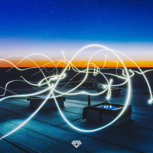 ดาวน์โหลดและฟังเพลง Energy พร้อมเนื้อเพลงจาก Zach Diamond