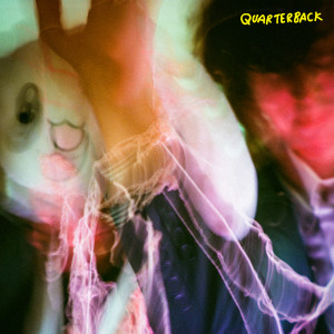 ดาวน์โหลดและฟังเพลง Quarterback พร้อมเนื้อเพลงจาก Wallows