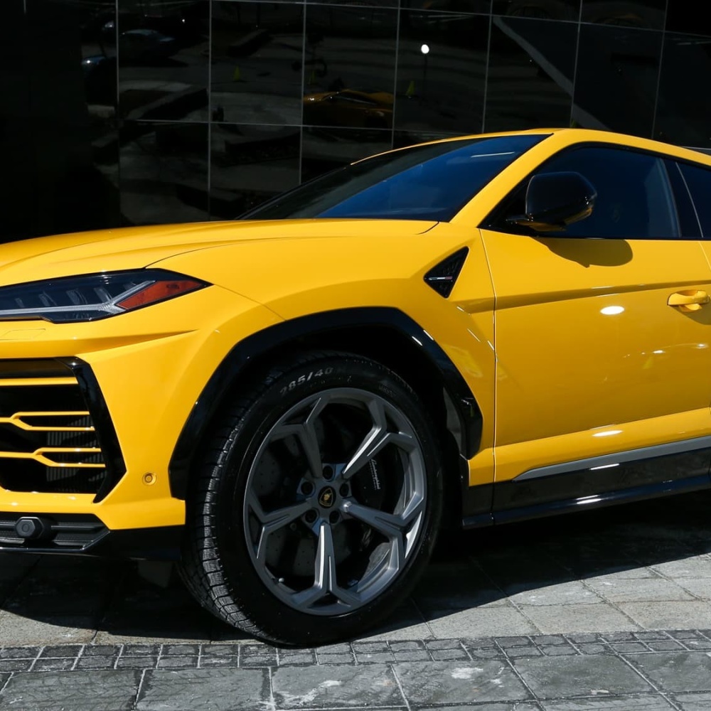 Lambo Amarillo