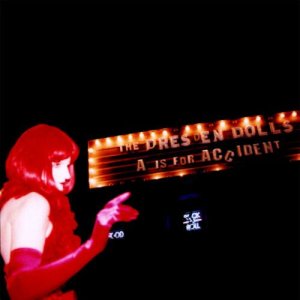 收聽The Dresden Dolls的Bank of Boston Beauty Queen歌詞歌曲