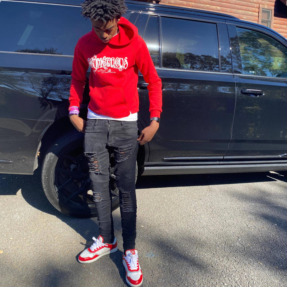 Window (feat. Sayymatt, TjBrazy15 & Lila5) (Explicit)