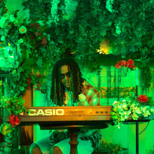 收聽jackson stone的Living Flawless (feat. Moblu) (Explicit)歌詞歌曲