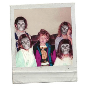 ดาวน์โหลดและฟังเพลง The Mask (Explicit) พร้อมเนื้อเพลงจาก Matt Maeson