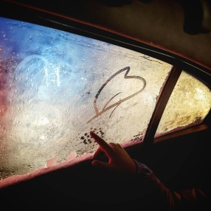 收聽Cleber Motta的Chuva e Luz歌詞歌曲