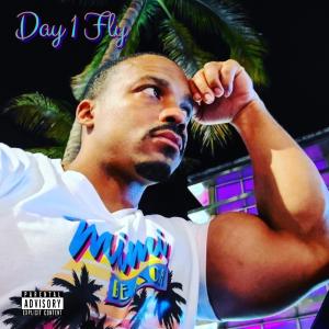 ดาวน์โหลดและฟังเพลง Day 1 Fly (feat. Jessica Holland) (Explicit) พร้อมเนื้อเพลงจาก Freeze Iz It