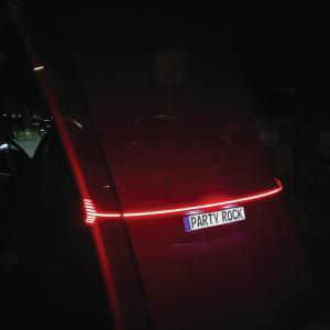 收聽Gbl的PARTY ROCK歌詞歌曲