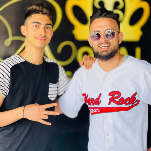 Dengarkan lagu Chitana nyanyian D-Boy dengan lirik