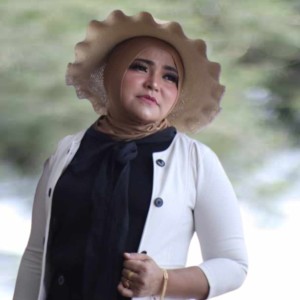 Album Buih Jadi Permadani oleh Nita Viorell