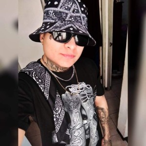 ดาวน์โหลดและฟังเพลง HONOR A QUIEN HONOR MERECE (Explicit) พร้อมเนื้อเพลงจาก SoreK Gzz QM