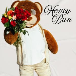 收聽Angel Face的Honey Bun歌詞歌曲