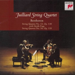 收聽Juilliard String Quartet的String Quartet No. 16 in F Major, Op. 135: III. Lento assai, cantante e tranquillo歌詞歌曲