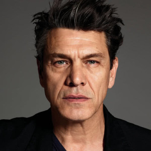 ดาวน์โหลดและฟังเพลง Je panique en douceur พร้อมเนื้อเพลงจาก Marc Lavoine
