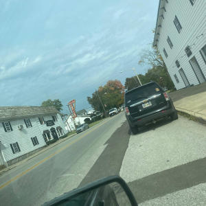 ดาวน์โหลดและฟังเพลง No handouts (RBA) (Explicit) พร้อมเนื้อเพลงจาก No Handouts