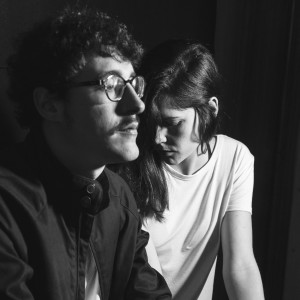 Listen to De Noche 1.0 song with lyrics from Laura Esparza I Carlos Esteban