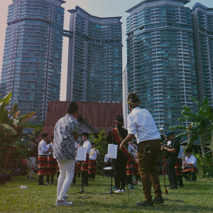 收听Pancaragam Nakhoda Mat Lela Derhaka的Tanah Airku Tanah Air Mu Jua歌词歌曲