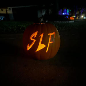 ดาวน์โหลดและฟังเพลง Ghosts of Love พร้อมเนื้อเพลงจาก SLF