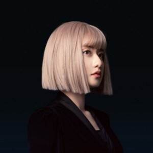 Lucia ดาวน์โหลดและฟังเพลงฮิตจาก Lucia