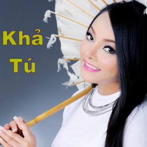 Dengarkan lagu Chút Kỉ Niệm Buồn nyanyian Khả Tú dengan lirik