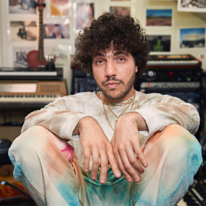 Benjamin Levin ดาวน์โหลดและฟังเพลงฮิตจาก Benjamin Levin