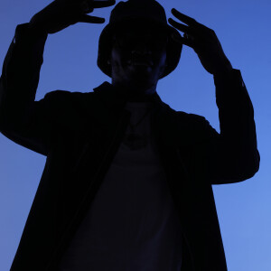 ดาวน์โหลดและฟังเพลง Kick it with myself (Explicit) พร้อมเนื้อเพลงจาก Sneakbo