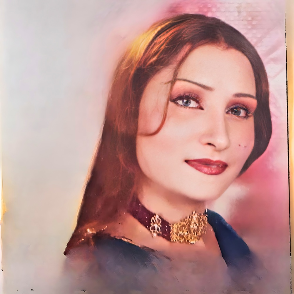 Zama Janan Nawey Model Dey