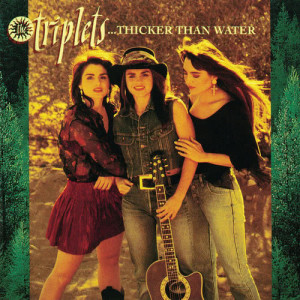 ดาวน์โหลดและฟังเพลง Dancing In The Shadows พร้อมเนื้อเพลงจาก The Triplets