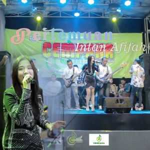 Listen to Pertemuan song with lyrics from Intan Afifah