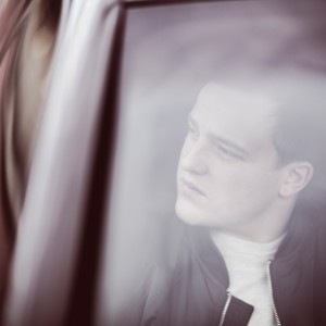 收聽Adrian Jørgensen的I'm so Faded (Explicit)歌詞歌曲