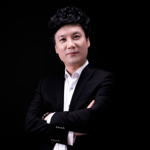 Listen to 梦中的思念 (伴奏) song with lyrics from 陈宏斌