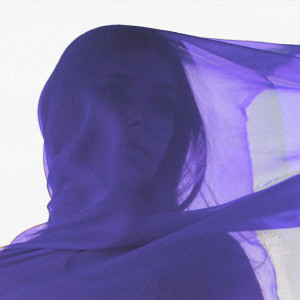 Dengarkan En el Aire (Sped Up Version) lagu dari Vega Almohalla dengan lirik