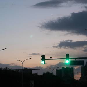 收听陈星茶的彼岸花的约定歌词歌曲