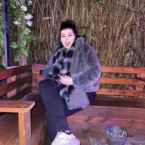 Dengarkan lagu I Don't Know Why? (Extended) nyanyian Saz Music dengan lirik