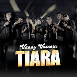 Tiara dari Vanny Vabiola