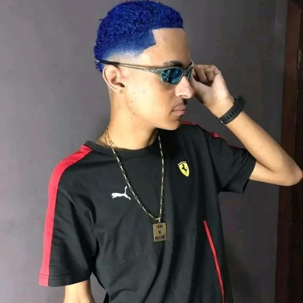 Fica De 4 E Toma (feat. MC PR & MC Myres) (Explicit)