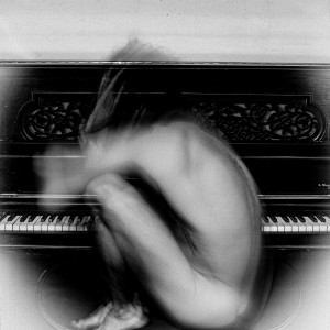 Listen to Desde Ayer song with lyrics from Ernie James