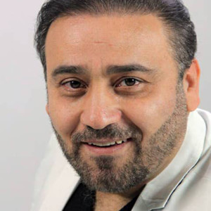 收聽مجد القاسم的جايلك مكسوف歌詞歌曲