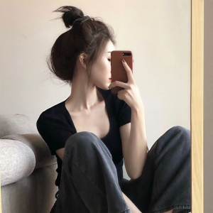 收聽黃皓晨的風中的諾言 (DJMix粵語DJ版)歌詞歌曲