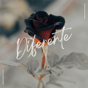 Listen to Diferente song with lyrics from Suprafive