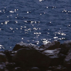 Listen to Mermaid Lagoon （美人鱼礁湖） (完整版) song with lyrics from 郑斯尹